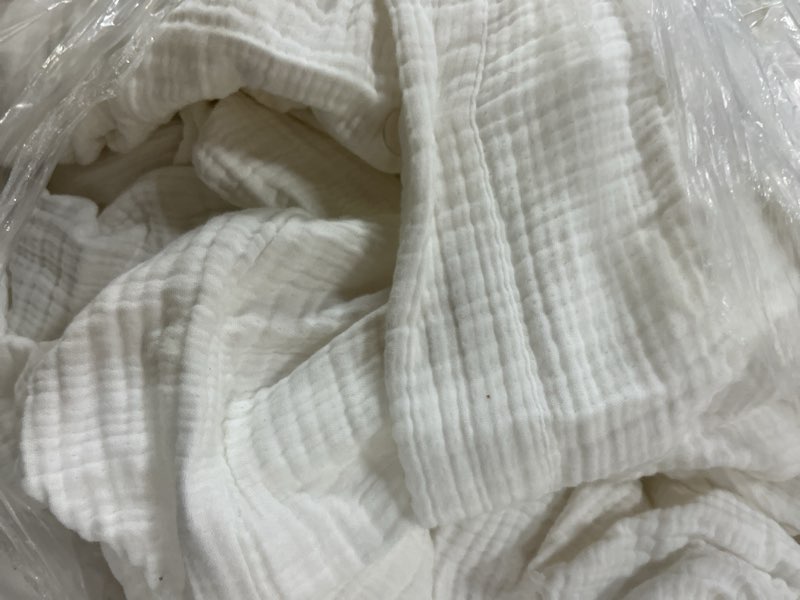 Condition photo showing As Is for organic cotton gauze duvet cover set, king/cal king, white