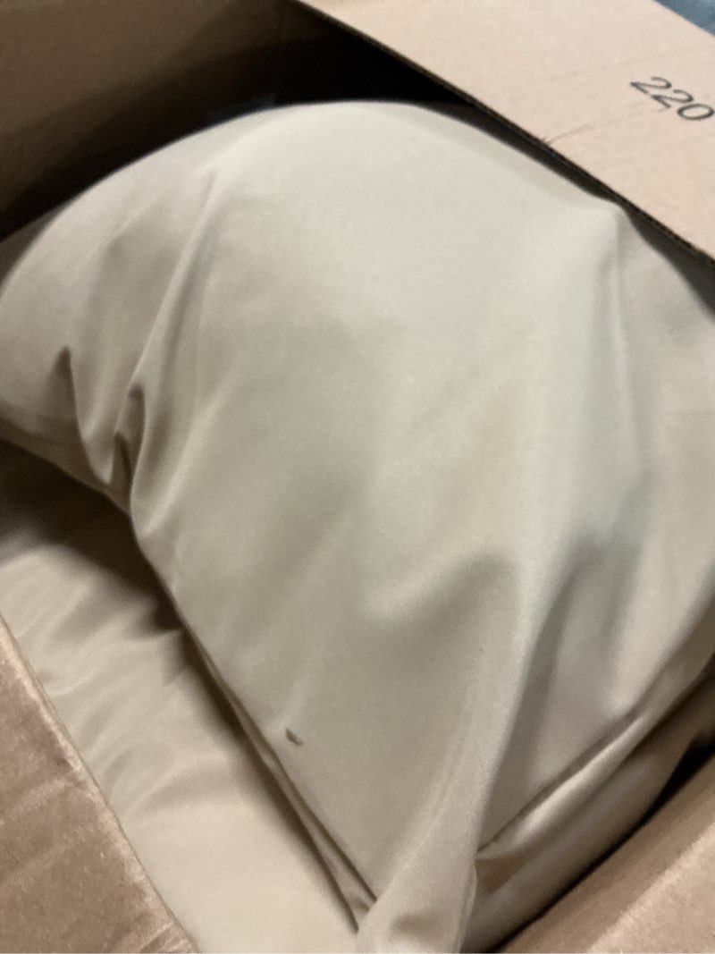 Condition photo showing Good Condition for favoyard outdoor seat cushion set 19 x 19 inch waterproof & fade resistant patio furniture cushions with removable cover deep seat & back cushion with tie straps for chair sofa couch beige 19 x 19 inch