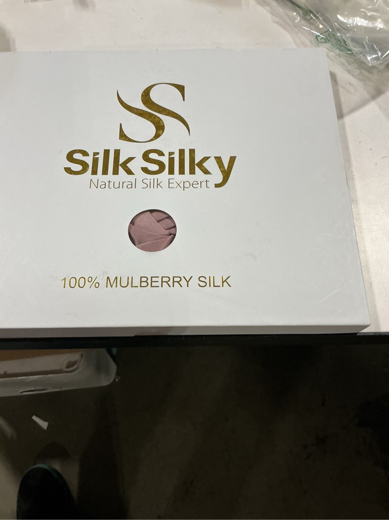 Condition photo showing Good Condition for silksilky 22 momme 100% mulberry silk bonnet for sleeping women, double-layer 6a grade silk hair wrap, adjustable sleep cap for frizz-free hair protection (pale mauve)