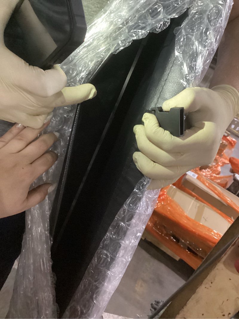 Condition photo showing Good Condition for oEdRo Soft Tri-fold Truck Bed Tonneau Cover Compatible with 2020-2026 Jeep Gladiator, Fleetside 5 Feet Bed Folding