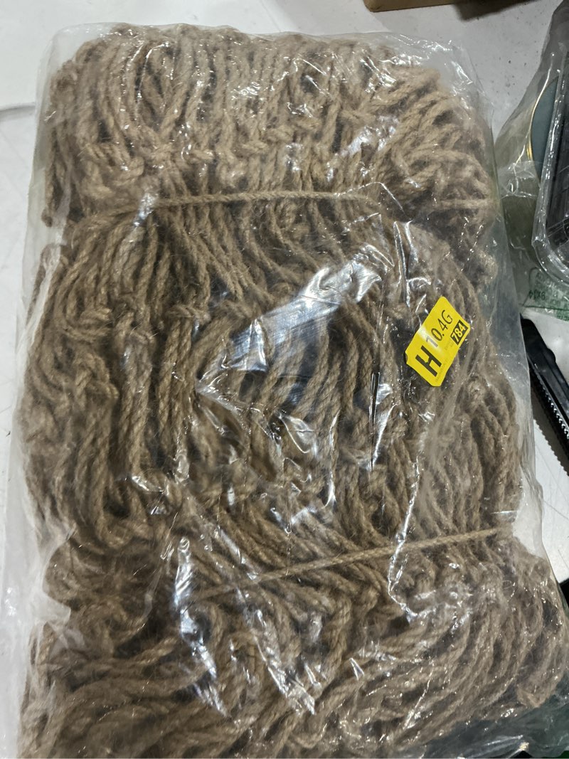 Condition photo showing Good Condition for safety hemp rope net kids climbing safety net children rope neting balcony stairs fence railing garden playground protection heavy duty indoor outdoor decor 6mm/8cm 6.6x9.8ft(2x3m)