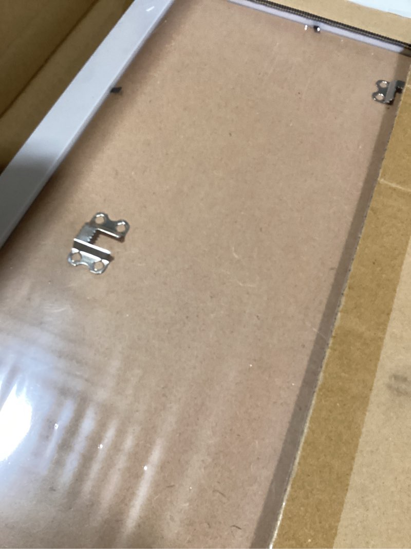 Condition photo showing Good Condition for lavie home 14 x 18 poster frame white, display pictures 12x16 with mat or 14x18 without mat, stable and sturdy picture frame and polished plexiglass, horizontal and vertical format of the wall?1 pack? 14x18 white