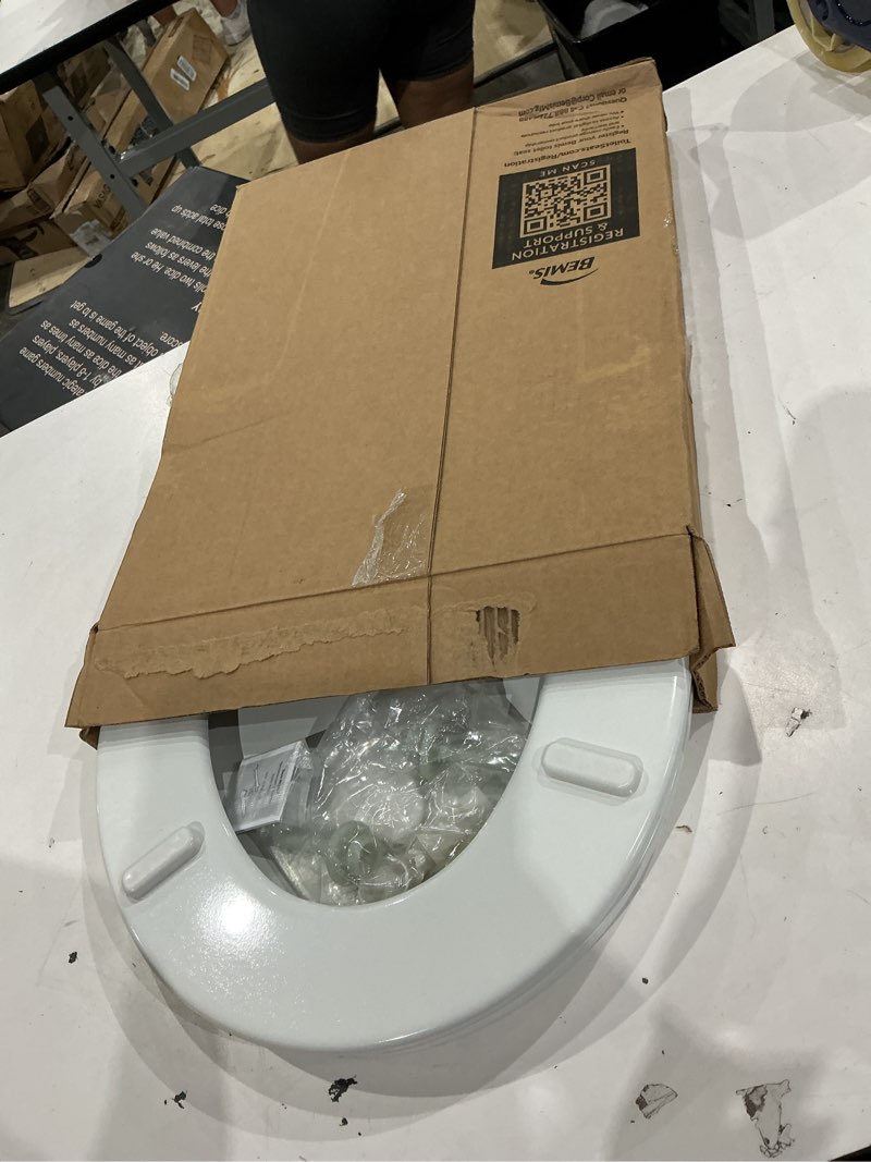 Condition photo showing As Is for bemis 500ec durable wood toilet seat with easy clean hinges, made in usa, round, white