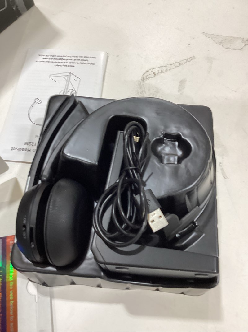 Condition photo showing Good Condition for Stereo bluetooth set