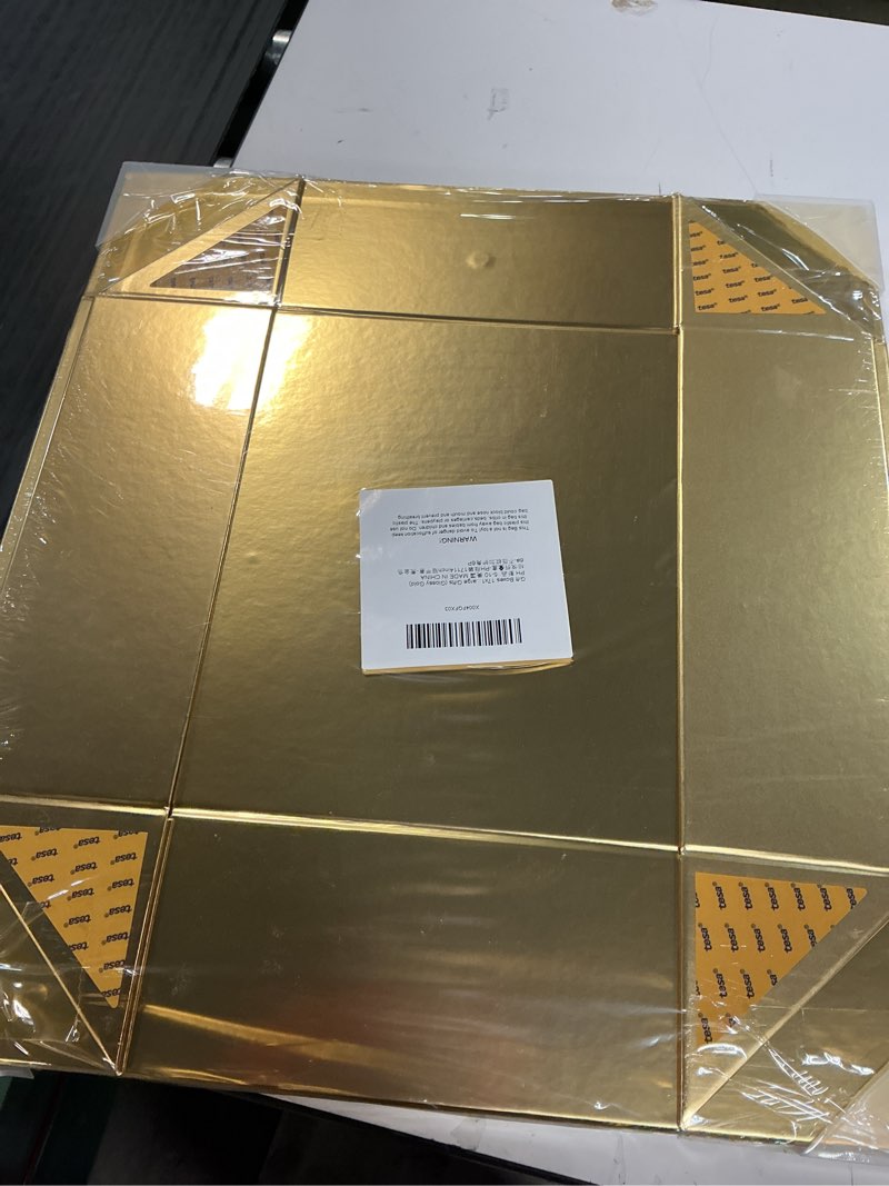 Condition photo showing New/Like New for packhome 6 extra large gift boxes 17.5x11.3x4.3 inches, sturdy shirt boxes with magnetic lids for clothes and large gifts (glossy gold) 17x11x4 inch-gold-pack of 6