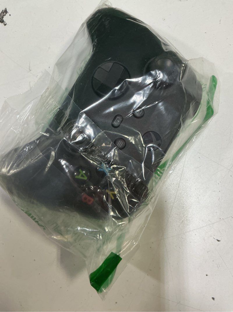 Condition photo showing Good Condition for xbox wireless gaming controller (2025) – carbon black – play on xbox, windows, android, ios, firetv sticks, smart tvs, vr headsets