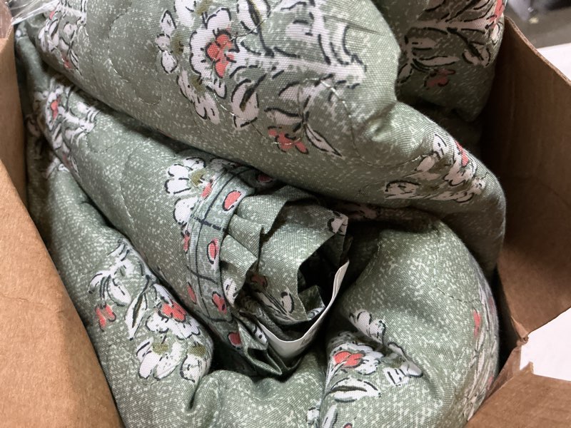 Condition photo showing Good Condition for Madison Park Vintage Floral Quilt Set King Size, Reversible Bedding & Lightweight Bedspread Set, Traditional Block Print Coverlets with Ruffled Edge, 3-Piece with 2 Shams, Sage Green King/Cal King Sage Green