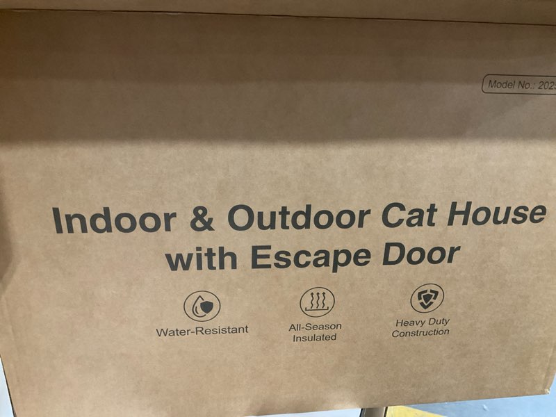 Condition photo showing Good Condition for heated cat house for outside, waterproof awning & escape door heated cat houses for indoor/outdoor cats in winter, elevated & insulated outdoor cat shelter for feral cat(black camo, 25.2"x16.5"x13") black camo 25.2"x16.5"x13"