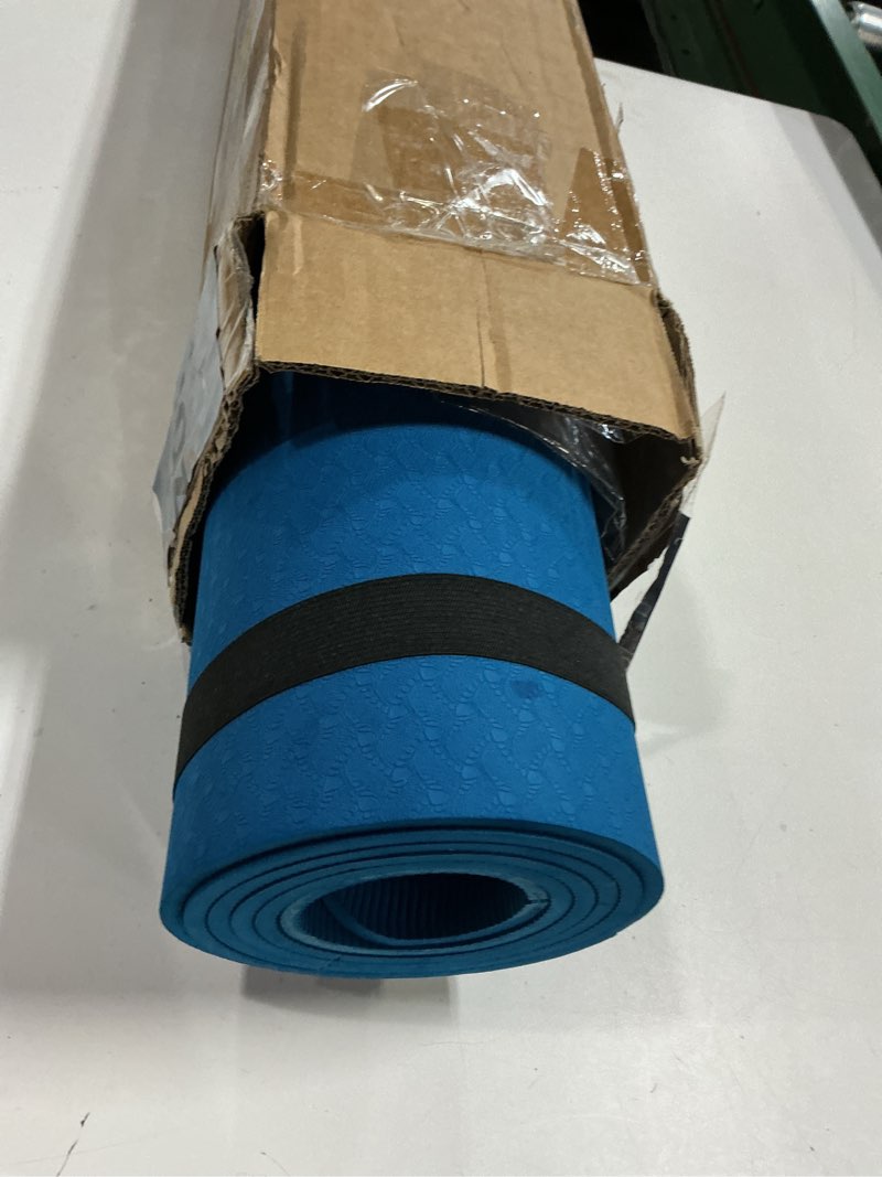 Condition photo showing Good Condition for Amazon Basics 1/4 Inch Thick TPE Exercise Yoga Mat with Carrying Strap Aqua