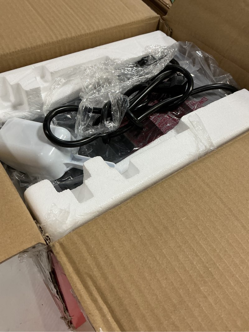 Condition photo showing Good Condition for frigidaire 26 lbs per day portable compact maker, ice making machine, stainless, medium