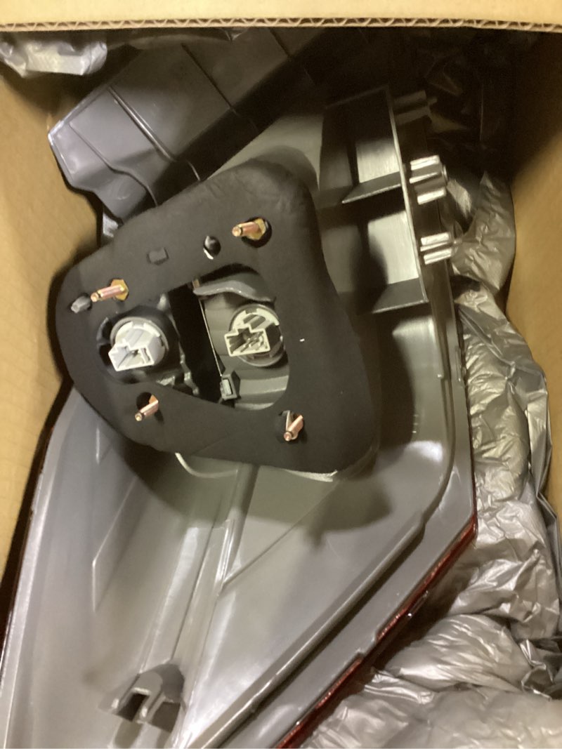 Condition photo showing Good Condition for trq passenger side outer tail light assembly compatible with 2013-2015 honda accord sedan lx ex sport ho2805101 lta87812
