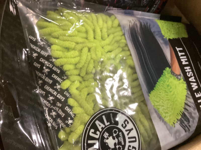 Condition photo showing As Is for Chemical Guys Car Wash Kit 14-Pc Arsenal Builder - with Foam Blaster, Wash Bucket, Towels, Applicato