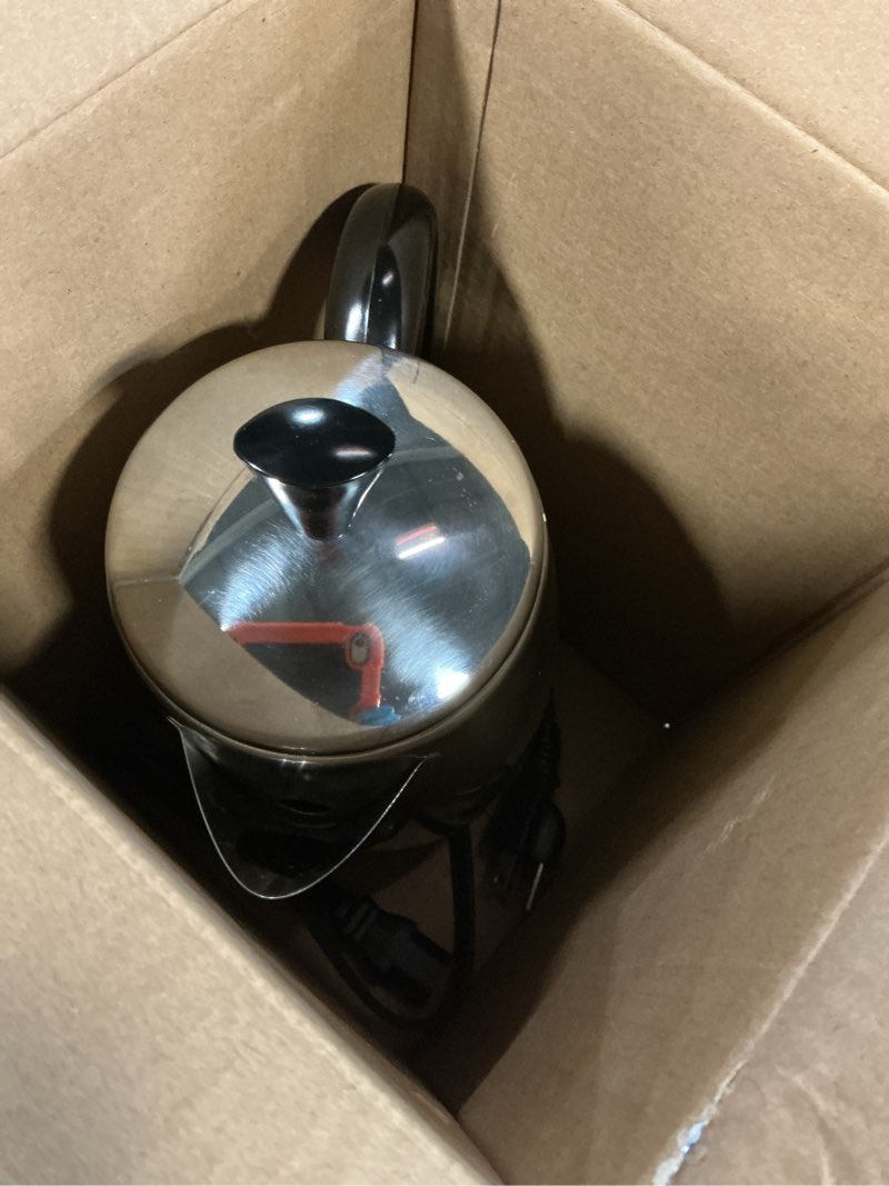 Condition photo showing As Is for Farberware 8-Cup  Black Percolator  Stainless Steel  FCP280