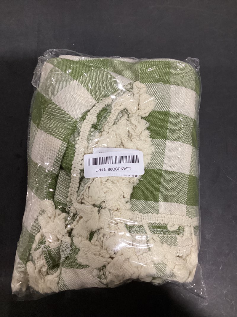 Condition photo showing Good Condition for Softalker Checkered Tablecloth Rectangle, Heavy Weight Linen Gingham Christmas Table Cloth with Tassel, Washable Wrinkle Free Buffalo Plaid Table Cover for Dining/Party/Home - 55 x 120 Inch, Sage Sagegreen Plaid 55" x 120" (Rectangular)