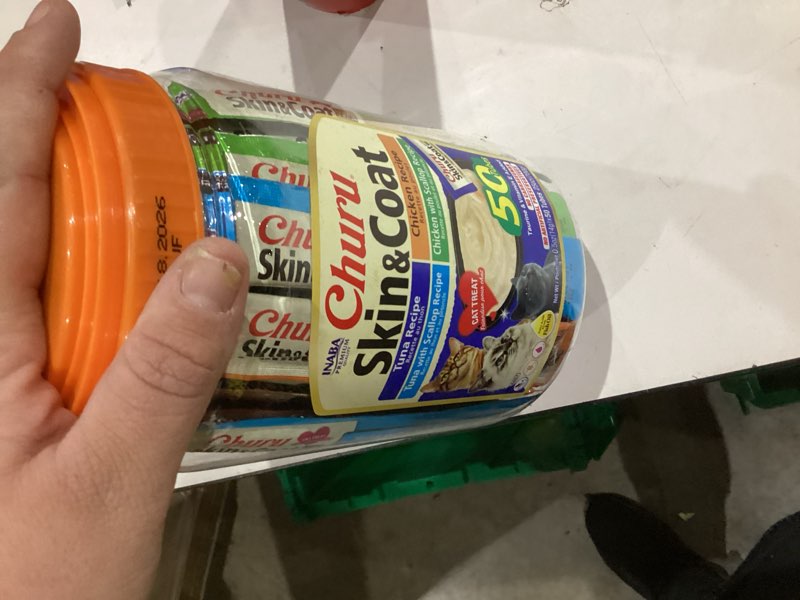Condition photo showing New/Like New for INABA Churu Lickable Purée Natural Cat Treats for Skin and Coat with Omega Oils, Taurine and Vitamin E, 0.5 Ounces Each Tube, 50 Tubes, Skin & Coat Variety Skin & Coat Variety 0.5 Ounce (Pack of 50)