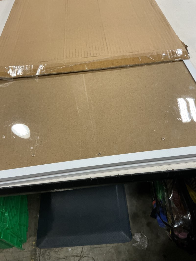 Condition photo showing Good Condition for 16x24 picture frame white 3 pcs set can display on the wall 16x24 in-3pack white