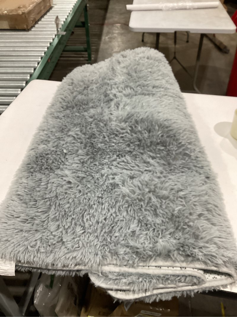 Condition photo showing Good Condition for Ultra Soft Indoor Modern Area Rugs Fluffy Living Room Carpets for Children Bedroom Home Decor Nursery Rug Gray