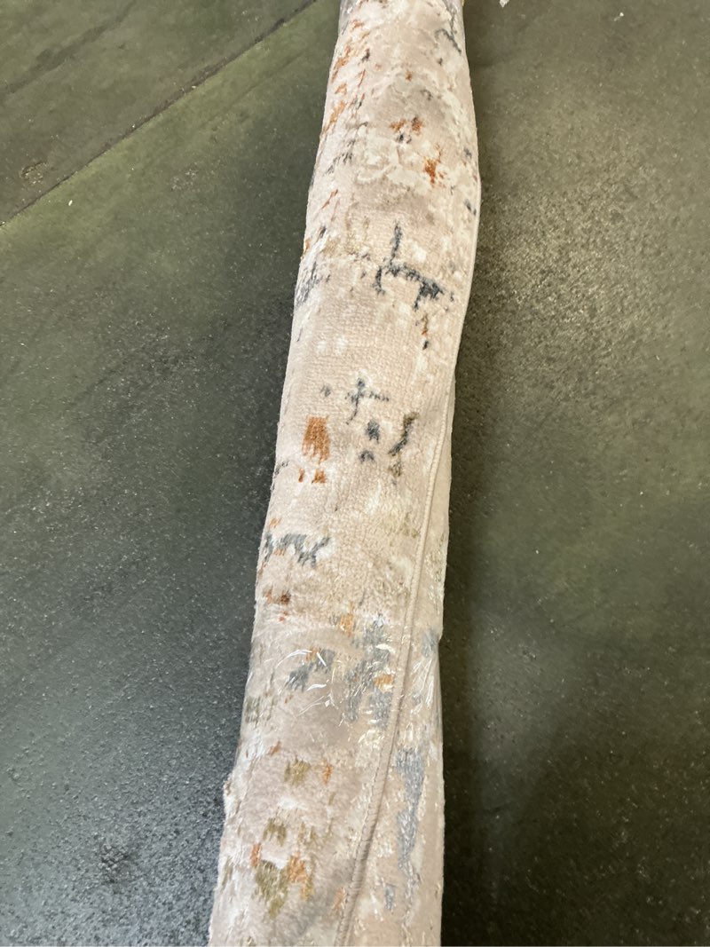 Condition photo showing As Is for PERA DESIGN:14258 COLOR :BEIGE / GOLD SIZE : 5X7