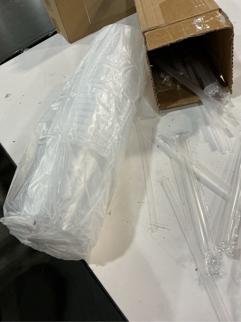 Condition photo showing Good Condition for 20 set 25 oz drink bucket, clear plastic cups with lids and straws, disposable drinking cups for cold drinks, iced coffee/milkshakes/smoothies, sturdy & food safe 25oz/20set