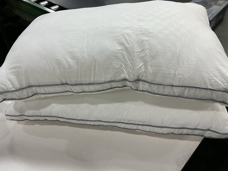 Condition photo showing Good Condition for SweetNight Bed Pillows Queen Size Set of 2, Fluffy Luxury Hotel Pillows Collection Gusseted for Neck and Shoulder, Side Back Stomach Sleeper Pillow, Cozy Night 18"X28" Queen White