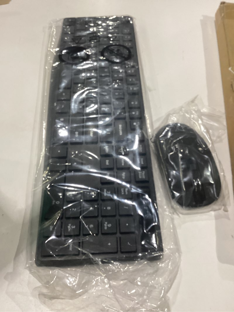 Condition photo showing Good Condition for logitech mk270 full size wireless keyboard and mouse combo - black