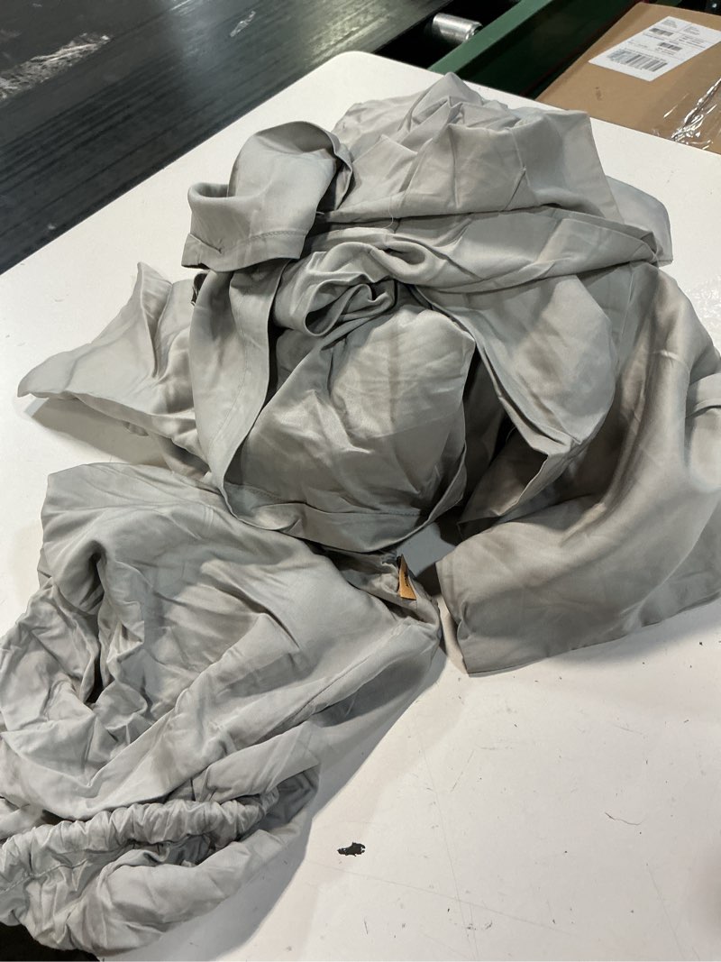 Condition photo showing As Is for luxury organic sateen fitted sheet set queen (sage)