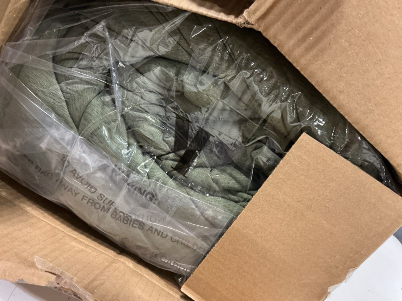 Condition photo showing Good Condition for monbix king size comforter set, olive green king bed set reversible, king size comforter set 7 pieces, cationic dyeing bed in a bag with comforter, sheets, pillowcases & shams
