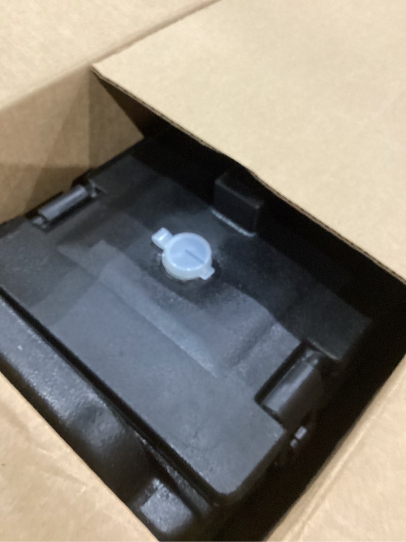 Condition photo showing Good Condition for Carlisle FoodService Products Cateraide Insulated Beverage Dispenser with Handles for Catering, Events, Kitchens, And Restaurants, Plastic, 2.5 Gallons, Black 2.5 Gallons Black