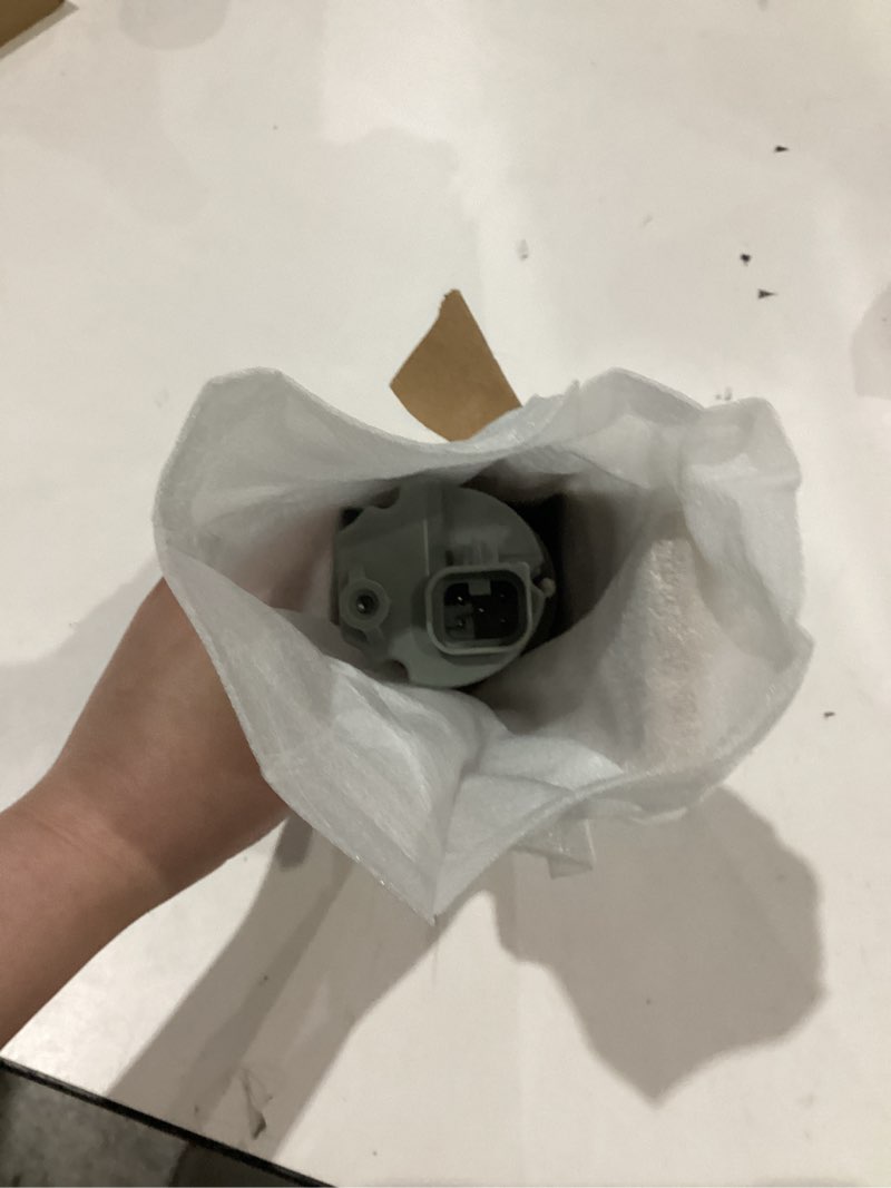 Condition photo showing As Is for 600-101 4WD Actuator Compatible with Chevy Silverado Avalanche K1500/2500/3500 GMC Canyon Yukon Cadillac Escalade,4x4 Front Differential Axle Actuator Replace# 26060073 8260600730