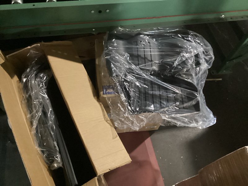 Condition photo showing Good Condition for gledring usa custom fit all-weather rubber floor mats intended for volvo xc60 2010-2017, no trimming required, tailored custom fit, protects from rain, mud and snow. floor mat xc60 - 2010-2017