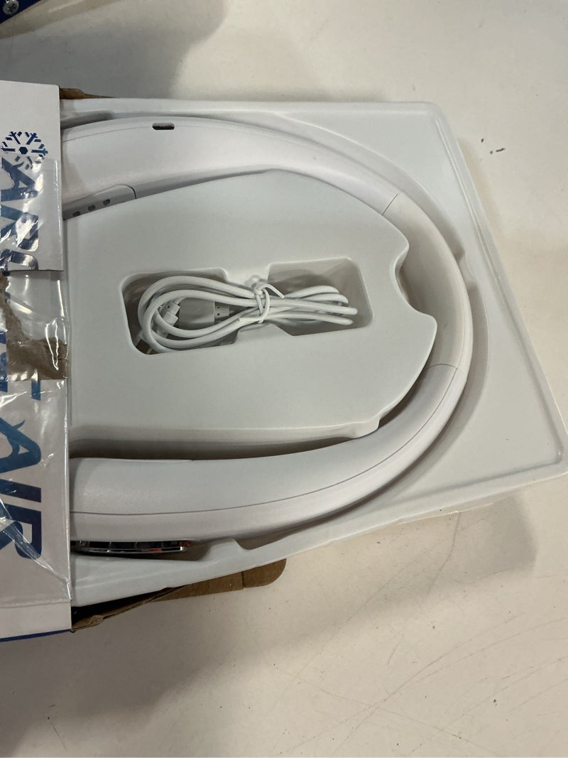 Condition photo showing Good Condition for arctic air freedom neck cooler, evaporative cooling with ionic purifier, 3 speeds & usb rechargeable battery, quiet & perfect for travel and outdoor, white, aafrdm-mc4
