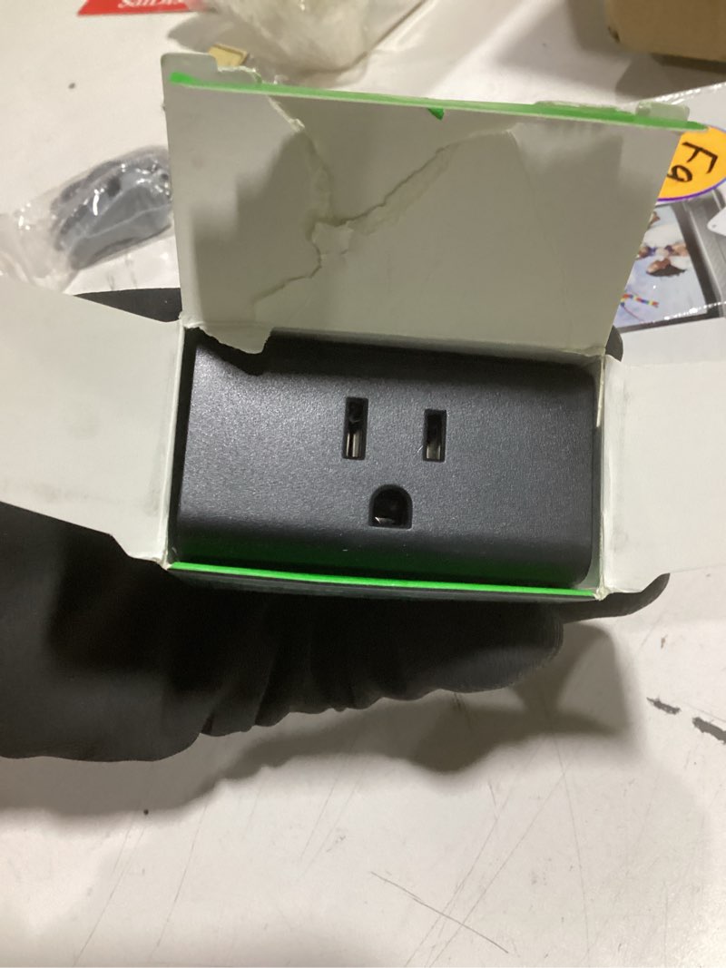 Condition photo showing Good Condition for vivosun growhub outlet controller a10, smart wifi outlet, smart plug, 15a 1800w, remote control, compatible with vivosun app for grow tent growhub a10 1-plug