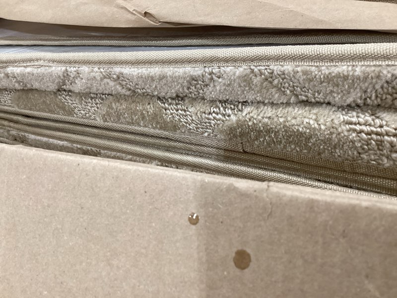 Condition photo showing Good Condition for 13 stair treads
