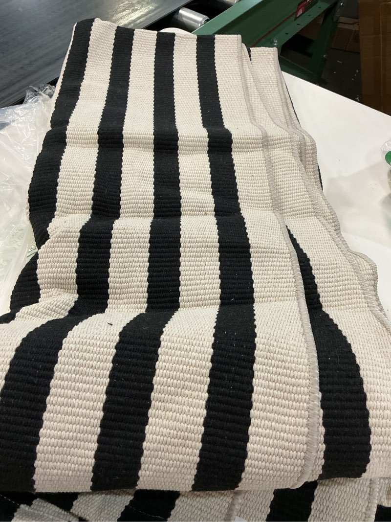 Condition photo showing Good Condition for leevan outdoor rug 4x6 ft black and white striped patio rugs, washable woven cotton boho living room rug farmhouse collection large floor carpet for courtyard/bedroom black and white 4' x 5'11" (rectangular)