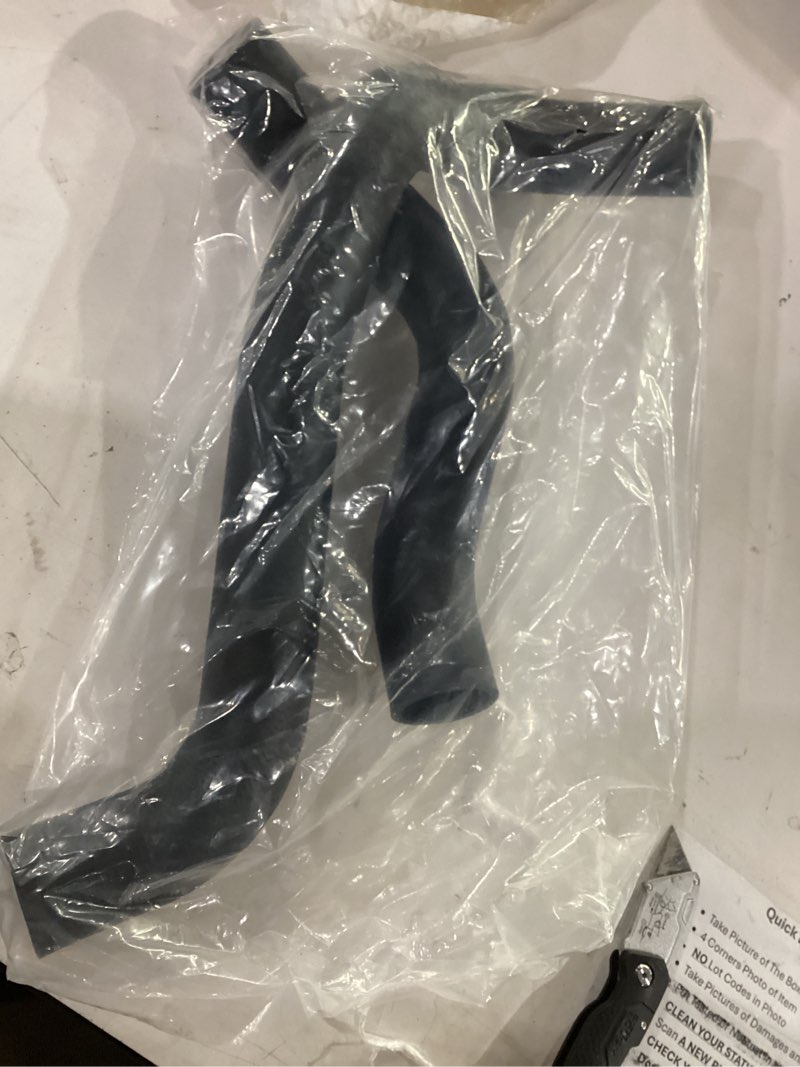 Condition photo showing Good Condition for upper and lower radiator coolant hose set compatible with toyota tundra sequoia 2007-2022 4.6l 5.7l v8 inlet and outlet water pipe, replace 16571-0s010 16572-0s011 16572-0s010