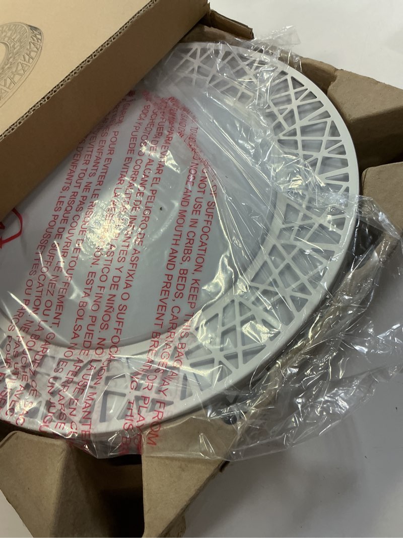 Condition photo showing Good Condition for 16 Inch Flush Mount Ceiling Light, Modern White LED Ceiling Light Fixture, 28W 2800LM 2700-6500K Adjustable, Dimmable Ceiling Lights for Bedroom, Kitchen, Hallway, Bathroom, ETL 16 inch White