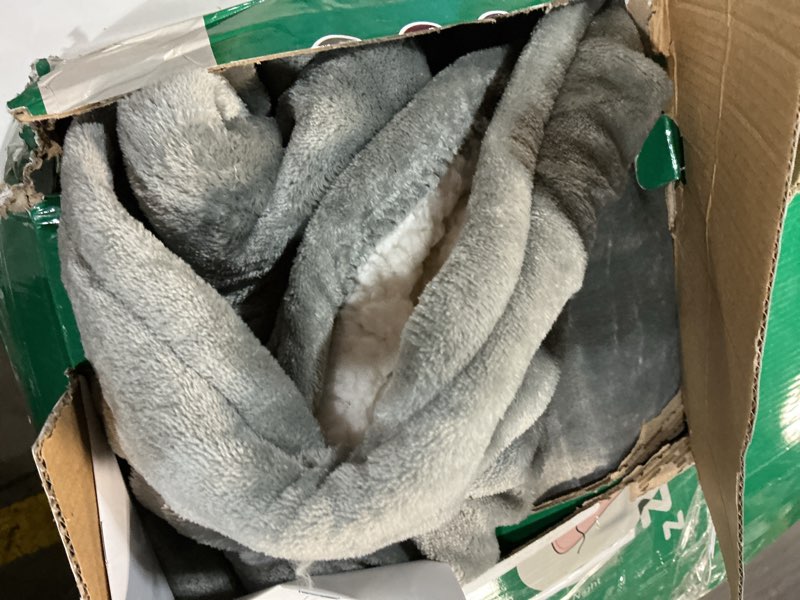 Condition photo showing As Is for FVERWAG Heated Blanket Queen Size - 84" x 90" Electric Blanket with 5 Heat Settings, Double Zone Heating, 10 Hrs Auto Off, Overheat Protection, Washable Heating Blanket, Gifts for Grandma, Grey