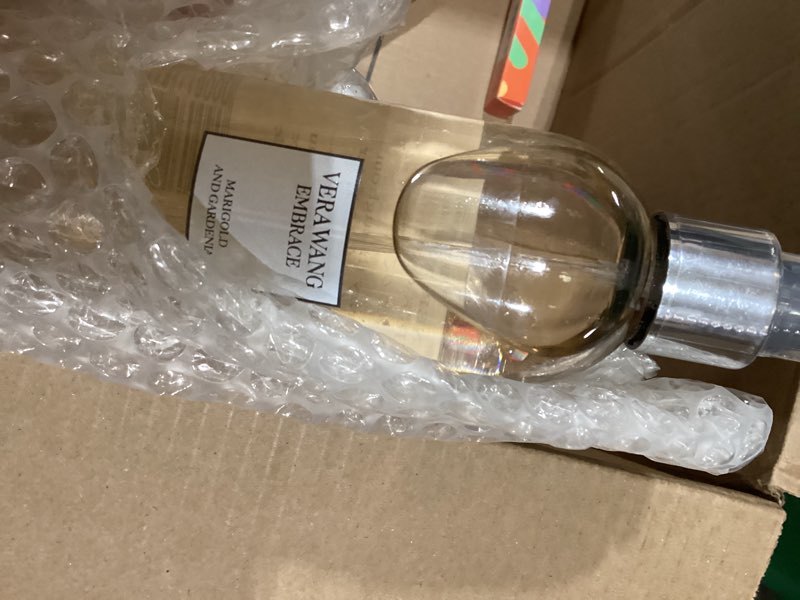 Condition photo showing New/Like New for vera wang embrace body mist for women marigold and gardenia scent, 8 ounce body mist spray dreamy floral and warm fragrance marigold & gardenia 8 fl oz (pack of 1)