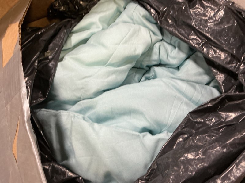 Condition photo showing As Is for bedsure comforter duvet insert - quilted comforters oversized king, all season duvet, gentlesoft dow