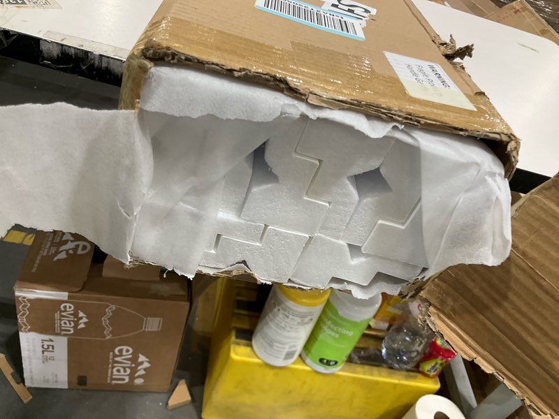 Condition photo showing Good Condition for 9Pcs 47.24?(Total 35.4 Ft) Ceiling Crown Molding with LED Duct Kit for Seamless Ambient Accent Lighting Waterproof Channel for LED Trim Moulding Strip Installation 1 Stairs