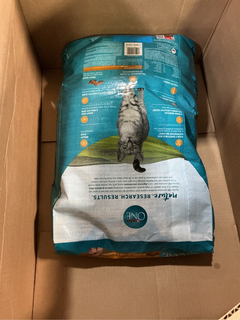 Condition photo showing Good Condition for purina one natural dry cat food, tender selects blend with real chicken - 22 lb. bag chicken & rice 22 pound (pack of 1)
