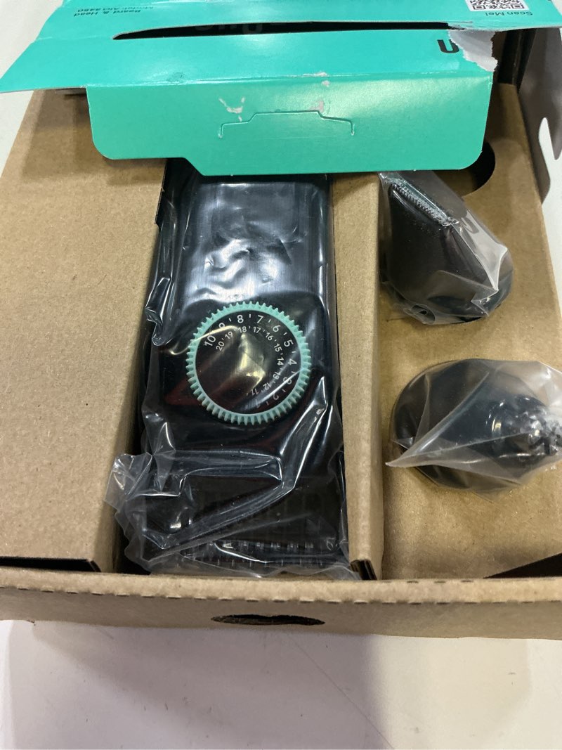 Condition photo showing New/Like New for braun all-in-one style kit series 3 3450, 5-in-1 trimmer for men with beard trimmer, ear & nose trimmer, hair clippers & more, ultra-sharp blade, 40 length settings and washable