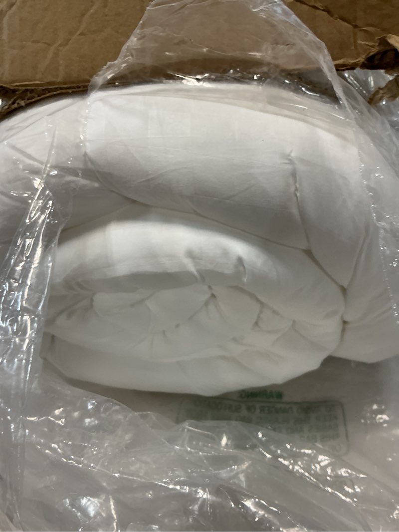 Condition photo showing New/Like New for bedluxury queen mattress topper extra thick pillowtop mattress pad cover cooling and plush with 8-21 inch deep pocket 3d snow down alternative fill white queen