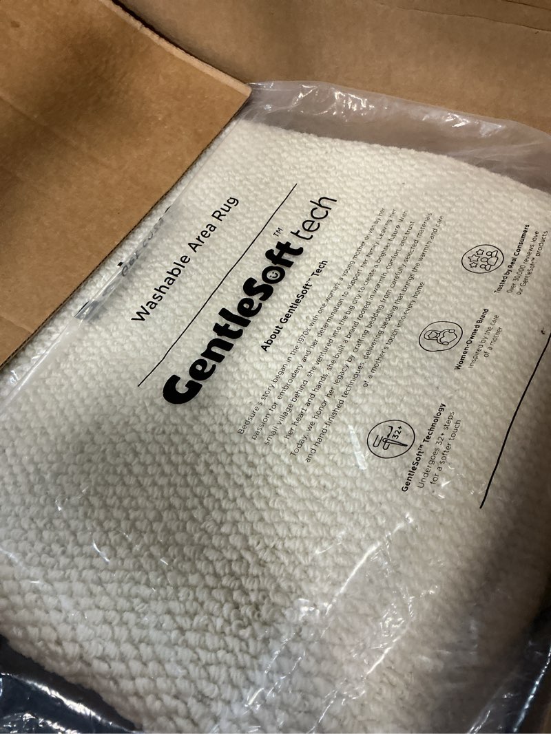 Condition photo showing Good Condition for bedsure 9x12 faux wool area rugs for living room, machine washable carpet, non-slip backing, pet friendly throw rug for bedroom dining room, cream 9'x12' 06 - cream