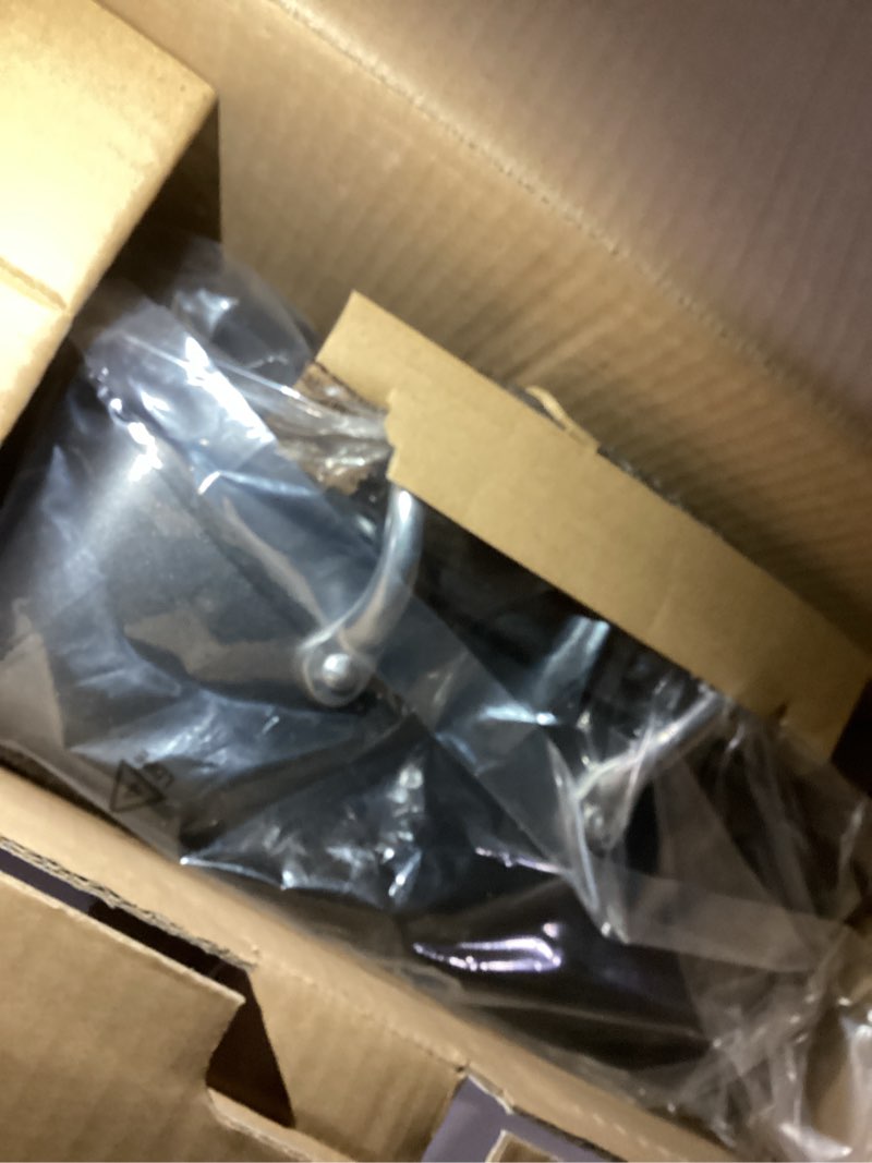 Condition photo showing New/Like New for Cuisinart ASR-1713V Ovenware Classic Collection 17-by-13-Inch Roaster with Removable Rack Ovenware Classic Collection Silver