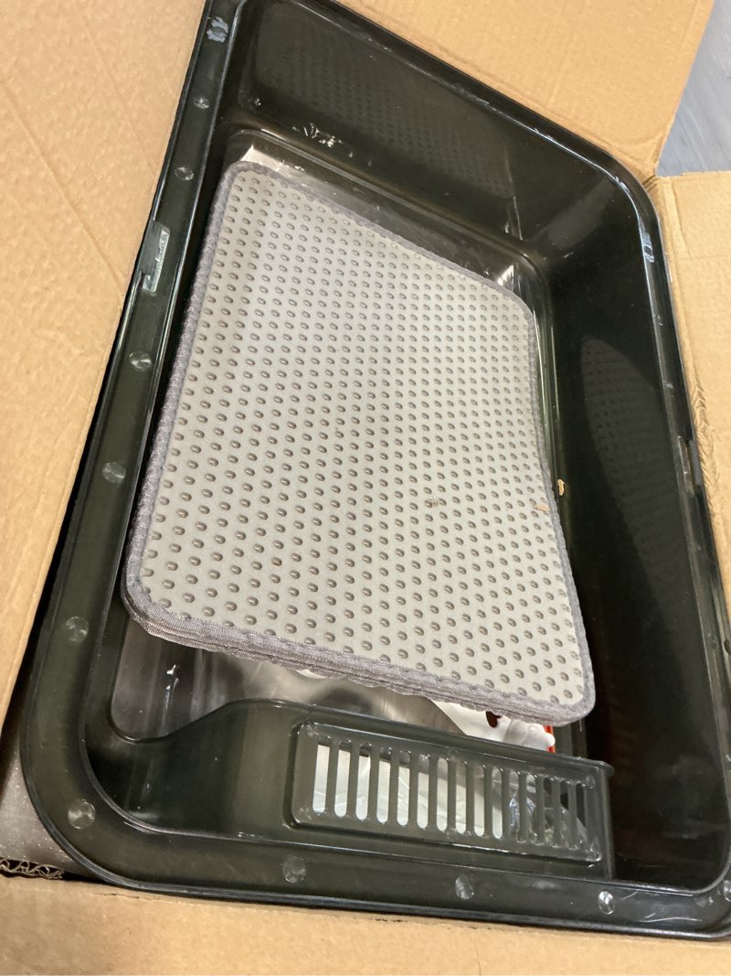 Condition photo showing Good Condition for stainless steel cat litter box with high sides, metal litter box odor resistant, open top litter pan with litter mat & scoop, easy clean non-absorbent, anti-urine leakage small