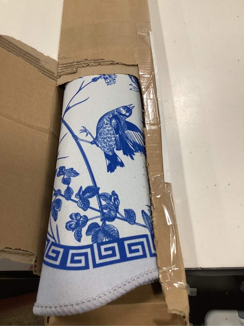 Condition photo showing Good Condition for ( similar)Jolitee Disposable Dining Paper Placemats 24 Pack - One Time Use, Baby Placemat for Restaurant, Dinner Table Mat for Kids & Toddlers, Tidy Travel Mat, 11\" x 17\" (Blue Willow Pagoda Chinoiserie China)