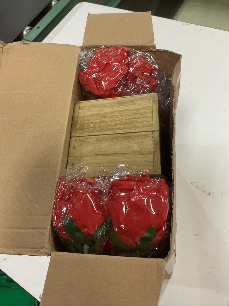 Condition photo showing Good Condition for roshtia 28 pcs derby table decorations centerpieces for derby day horsing racing rose party supplies 3d wooden plant pots with red roses horse for horse birthday rose themed party table decor