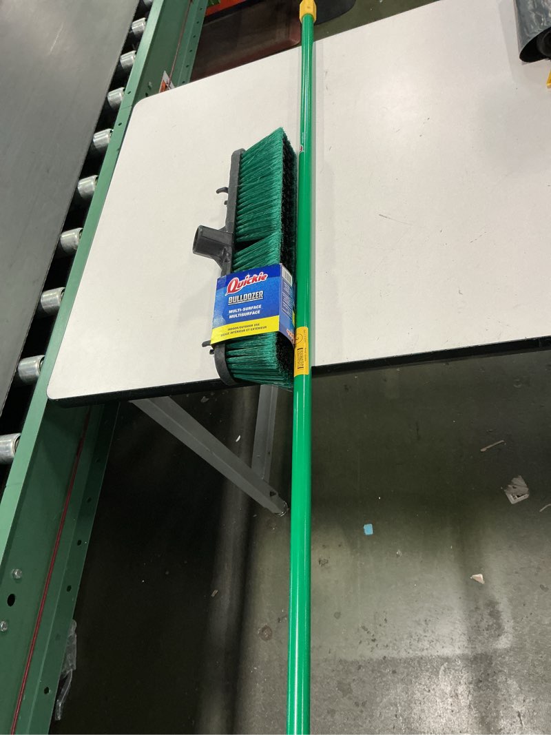 Condition photo showing New/Like New for Bulldozer 2837106 Bulldozer 528ZQK 18-Inch Multi-Surface Pushbroom