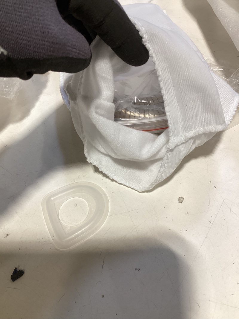 Condition photo showing Good Condition for delta slide bar model 51500